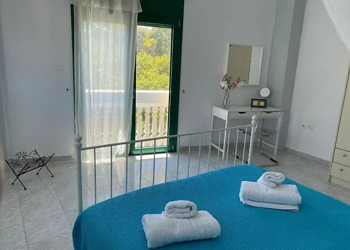 Apartamento Paraskevi's - Center W/ Lovely Park View *