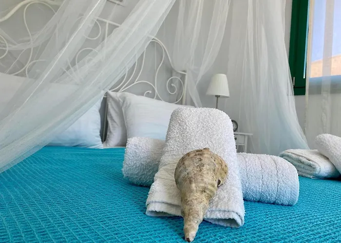 Paraskevi's - Center W/ Lovely Park View